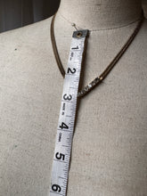 Load image into Gallery viewer, Vintage V Stone Jewerly Necklace
