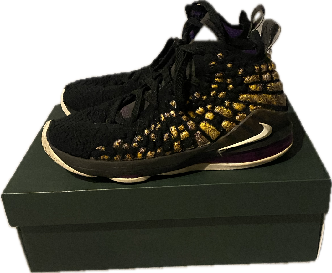 NIKE LeBron 17 'Lakers' US MENS SZ7Y BLACK PURPLE GOLD- USED IN BOX