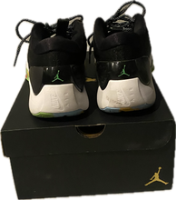 Load image into Gallery viewer, NIKE Jordan Zoom Separate Black 2022 US SZ9 BLACK - USED IN BOX
