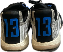 Load image into Gallery viewer, HARDEN VOL 3  SZ 8 BLUE TOE BACK WHITE NO BOX
